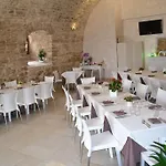 Masseria Revinaldi مزرعة للإقامة *