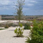 Masseria Revinaldi كاستل دل مونتي